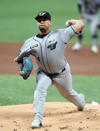 ‘산체스 75만 달러’ 한화, 2024년 외인 구성 완료…투수는 ‘구관’-타자는 ‘새 얼굴’ [공식발표]