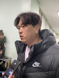 선발은 ‘너도나도’ 1500만 달러↑…류현진, ‘새해 선물’ 제대로 받나 [SS시선집중]