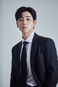 ‘연예대상’ 딘딘, 자립 준비 청년들을 위해 1000만원 기부…“제가 받은 사랑 나누고파”[공식]