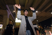 [포토]이준기, 반가운 손인사