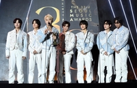 [포토]서울가요대상 본상 수상 소감 밝히는 NCT 드림