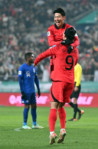 손흥민·이강인·황희찬·김민재 벤치…‘파격 라인업’ 클린스만호, 오현규 필두로 이라크전 나선다