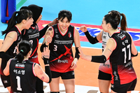 ‘삼각편대 훨훨’ 정관장, GS에 3-0 완승…OK는 한국전력 잡고 4위 ‘껑충’