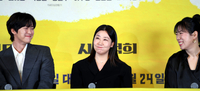 [포토] 라미란 ‘질문 들으며 깜찍한 표정’