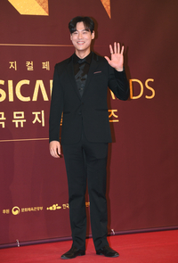 [포토]한국뮤지컬어워즈 참석하는 최재림