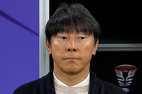 벽은 높았다…신태용의 인니·김판곤의 말레이시아, 대회 첫 판 나란히 ‘대패’