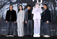 [포토]‘파묘’ 제작보고회, 이도현을 대신해서...