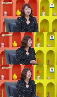 요리연구가 홍신애, 희소병 子 위해 음식 공부 시작 “1년 못 산다는 이야기 듣기도” (아침마당)
