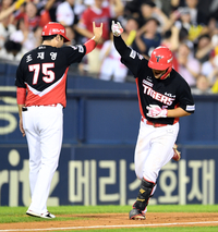 “김하성과 통화도 했다”…베이스 크기 확대·수비 시프트 제한으로 KIA 코치진은 열공 중! [SS 포커스]