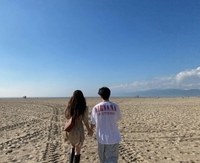 현아, ♥용준형과 공개 연애에 날선 반응, “구하라 친구가 그래도 되나?”