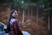 무속인 집에도 찾아갔다…‘파묘’ 무당이 된 김고은, 데뷔 후 가장 파격적인 변신