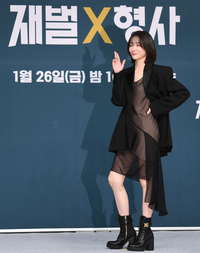 [포토] 박지현 ‘각 잡힌 포즈’