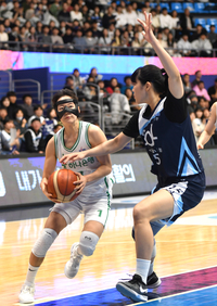 [포토] 신지현 ‘과감하게 뚫자’