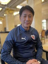 “어제 내린 눈” ‘김기동 그림자’ 뒤에 선 남자, 박태하의 도전[SS하노이in]