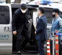 [포토] KIA 김종국 전 감독 ‘구속영장 실질심사 위해 법원 출석’