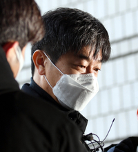 ‘배임수재’ 혐의 KIA 김종국 전 감독·장정석 전 단장 KBO리그 사상 초유의 포토라인에 서다[SS 현장속으로]