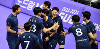 [포토]‘4세트 듀스게임 따낸 대한항공’