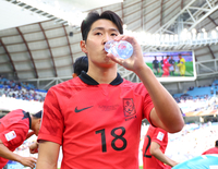 잔디 먹방 후 사라진 후세인, 이강인에게 기회가 왔다…‘득점왕’ 도전장 [SS도하in]