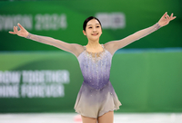 ‘日마오’ 벽 높았지만…신지아, 주먹 불끈 쥐었다!…은메달 획득 [2024강원]