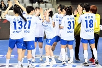 “드디어 1위 코 앞” 경남, 광주 꺾고 창단 첫 6연승…경남 골키퍼 오사라 세이브+방어율 1위 등극 [핸드볼H리그]