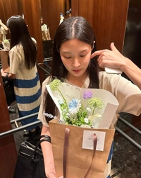 조민, 300만 원대 약혼 반지 공개 “생일 선물로 받아.. 결혼 준비 잘 해보겠다”