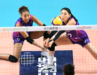 [포토]서브 리시브하는 흥국생명 김연경