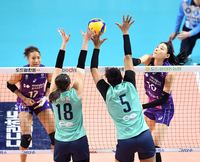 [포토]흥국생명 김연경, 뚫어야 한다!