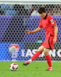 ‘스리백 언급’ 클린스만, 마냥 좋아할 수 없다…‘경고 누적’ 김민재 없이 4강 치러야 한다 [SS도하in]