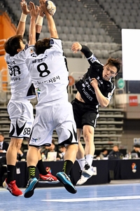 남자핸드볼 SK, 인천 26-25로 누르고 1위 첫 등극 [SS현장]