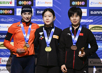 김민선, 0.01초 차로 웃었다... 女500m 금빛 질주...정재원 매스스타트 은메달 [스피드스케이팅 월드컵 6차]