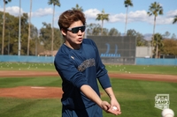 2주 먼저 미국행→적응 완료→기운 ‘펄펄’ 박민우에 깜짝 놀란 이종욱 코치 “오버(페이스) 하지마!” [SSAZin]