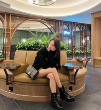 바지 어디갔어?…윤아도 팬츠리스? 여전히 아름다운 자태