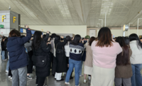 누가 키움을 ‘비인기’ 구단이라 하는가…황금연휴에 선수단 배웅한 팬들 [SS 현장속으로]