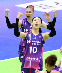 [포토]흥국생명 김연경-윌로우, 득점이야!