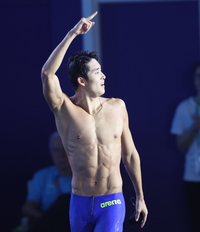 “최상 컨디션 아니었다”던 김우민, 미친 페이스→박태환 이후 13년 만에 ‘자유형 400m 金’