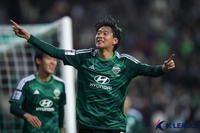 지난해 FA컵 결승 ‘패배’ 되갚았다…‘에르난데스·안현범 연속골’ 전북, 포항 2-0으로 꺾고 ACL 16강 기선제압[현장리뷰]