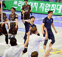[포토]‘한점만 더!’ 김규민과 정지석