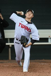 “네가 마무리 투수다” 사령탑 확실한 ‘역할’ 천명→LG 새 클로저 유영찬의 자신감 “30세이브” [SSAZiN]