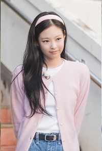 블랙핑크 제니, ‘토마토’ 김희선 됐다...청순 비주얼로 시선강탈(아파트 404)