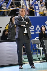 안방에서 하나원큐 잡은 삼성생명 임근배 감독 “이주연이 우리 팀 살림꾼!” [SS리뷰]