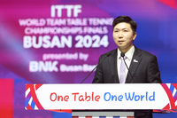 “One Table, One World!” 특별했던 개막식...2024 부산세계탁구선수권 열전 본격 돌입, 한국 남녀 2연승