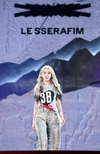 [포토]무대 입장하는 르세라핌 사쿠라