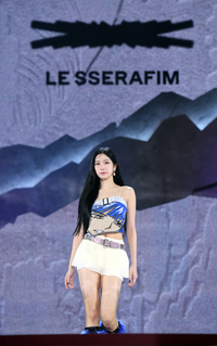 [포토]르세라핌 카즈하, 모델 워킹으로!