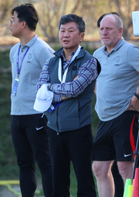 클린스만 “새 감독, 연락해요”…정말 ‘농담’에서 시작? “벤투 때와 같다”는 정몽규 회장의 변명과 상충