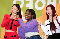 [포토]‘포즈는 하트와 V지’ 연애남매 한혜진 파트리샤 미연