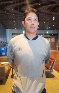 ‘흥행’ 보증수표 류현진→상대 타율 0.289, ‘절친’ 황재균 “잘 쳐서 현진이 놀려야죠” [SS기장in]