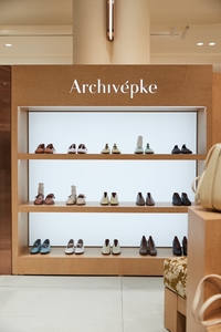 아카이브 앱크, 신세계백화점 강남점 입점