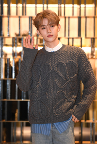 [포토] 제베원 장하오 ‘손인사만 해도 화보’