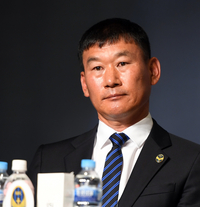 “모자 벗을 것” 예고한 조성환 감독 “초심으로, 더 간절하게”