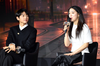 [포토] ‘로기완’ 최성은 이야기 경청하는 송중기